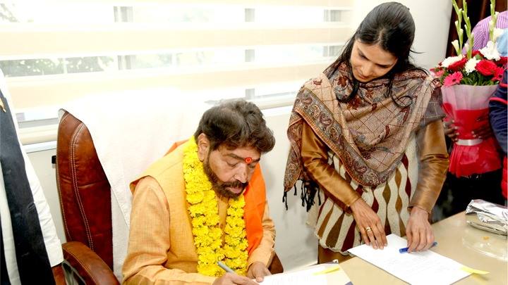 डॉ. कुसमरिया ने राज्य पिछड़ा वर्ग आयोग में किया अध्यक्ष का कार्यभार ग्रहण